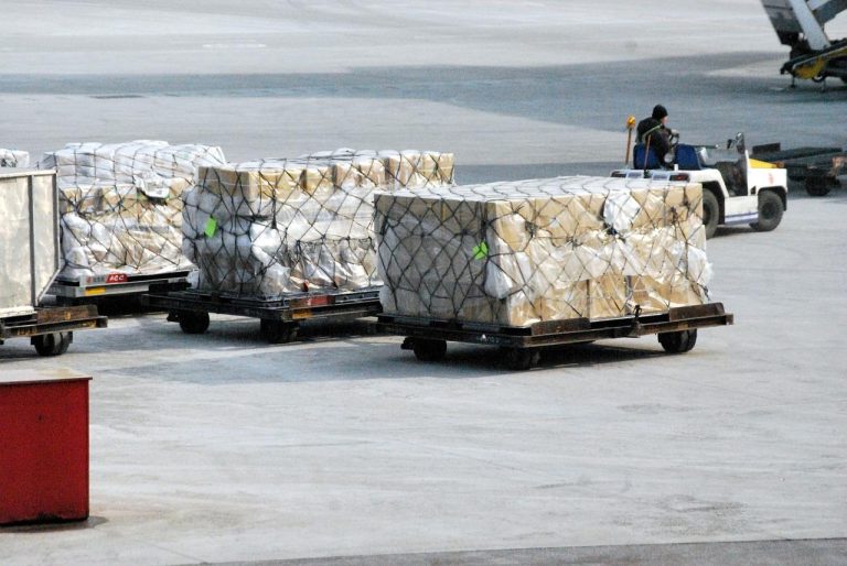 Home Efficiënt transportbedrijf in Purmerend met modern voertuig voor betrouwbare bedrijfslogistiek