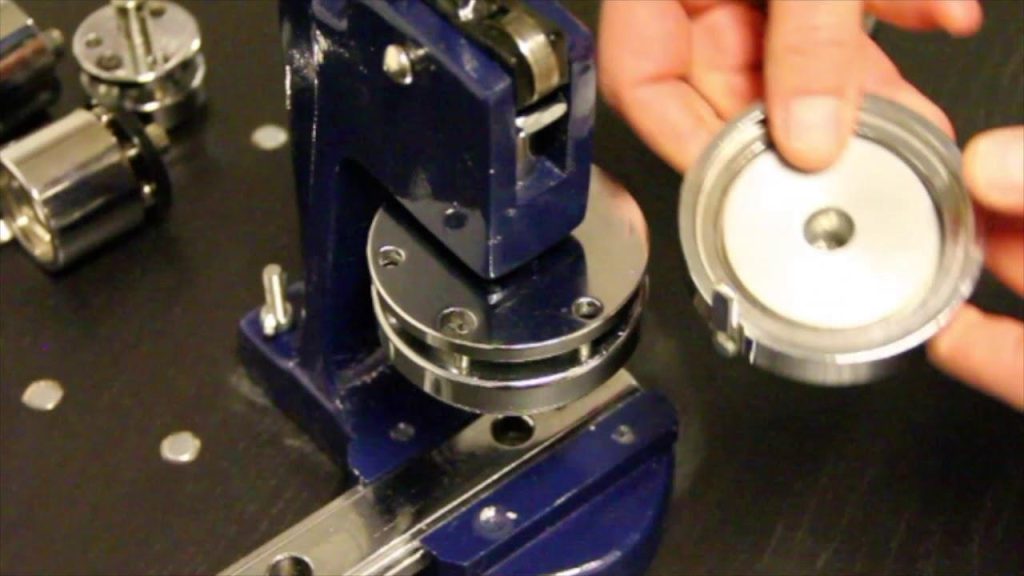 Button starterpakket met buttonmachine, cirkelsnijder en alle benodigde onderdelen voor het maken van professionele buttons
